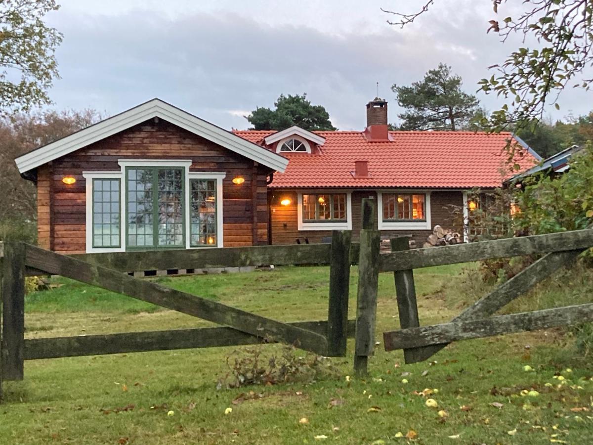 Sjoestugan Vallersvik Frillesas Luaran gambar