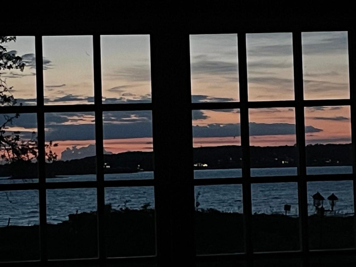 Sjoestugan Vallersvik Frillesas Luaran gambar